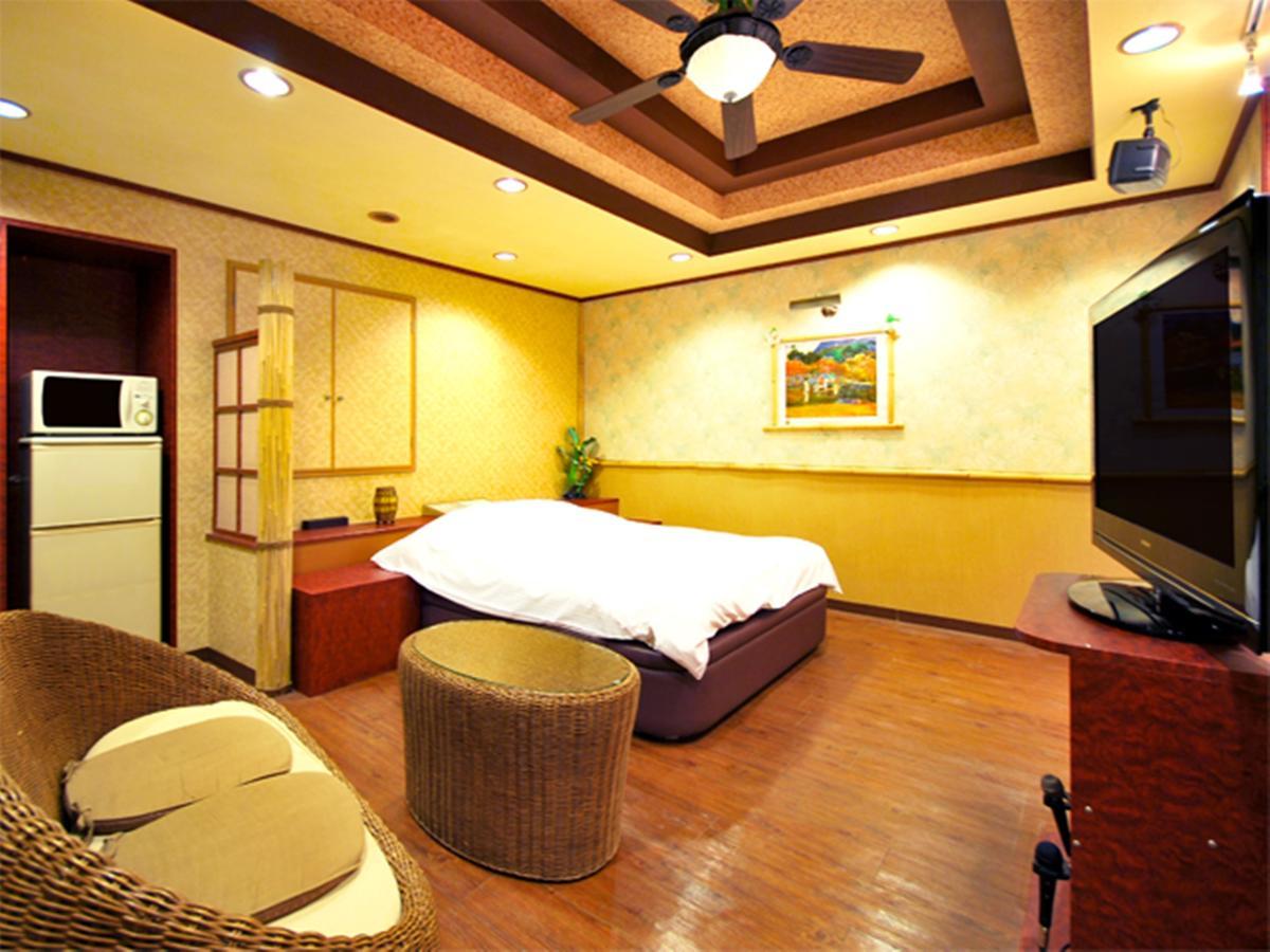 Hotel Joy (Adults Only) Komaki  Bagian luar foto